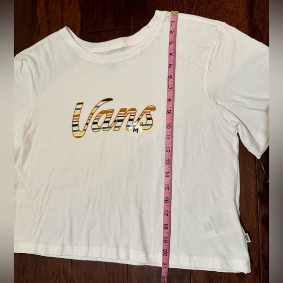 VANS Scripts Striped Cropped T-Shirt White Size Medium 100% Cotton NWOT - Picture 4 of 8